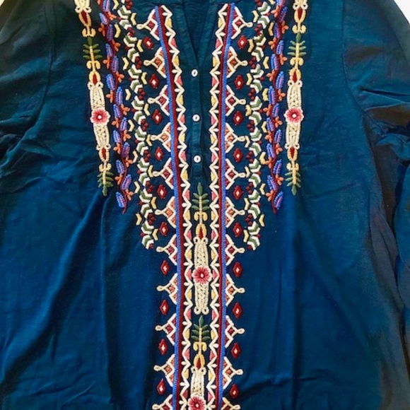 NEW, Coldwater Creek Women's Embroidered Front Patterned Design Tunic - Picture 5 of 6